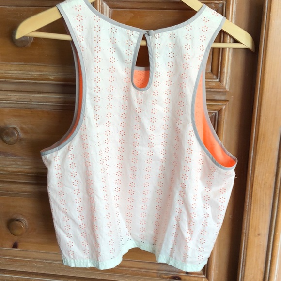 Sweaty Betty Crop Top - Picture 4 of 8